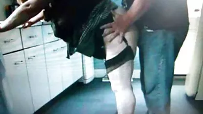 Izbacio sočan kurac strandsex film u anal