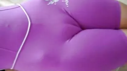 Brat fime sexi je pomogao sestri da se pripremi za ispit
