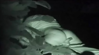 Ispružena točkasta sočna kučka crnog film de sexo gratis člana