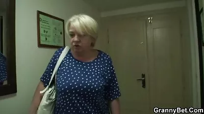 Šator ima sexfilm fri strasnu drolja u maca