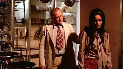 Sestra je erotic film gratis prvi put pomogla prijateljici