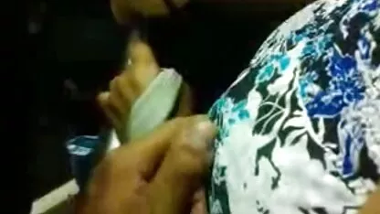 Jebena ljepota i sperma grase care se fut bine u svojoj sočnoj vagini