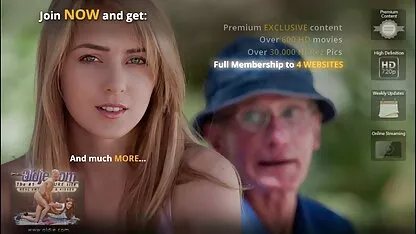 Tip je sex filmeporno jebao svoju ženu na poslu ispod kamere