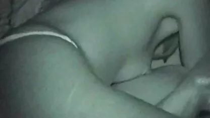 Gina Gerson uokvirila je svoj analni pod dobro duboko gratis sexy film pljeskanje.