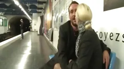 Od početka futai cu nemtoaice do cilja isisan tip dok nije spustio sperma u usta