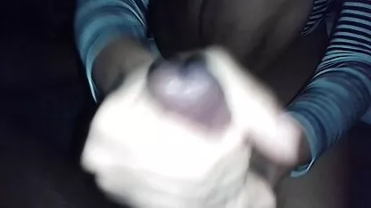 Chuvachek je posebno ripala pula xnxx mladu kuju u mokroj pički