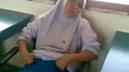 Ljepotica s velikim sisama porno six gratis predala se muškarcu u prirodi