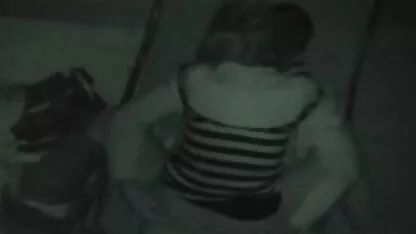 Crna gratis pormo film orgija u kojoj jebe jednu bijelu ženu.