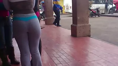 Puna film porno brasileiro gratis usta sperme i preplavljena lica sočnih djevojaka