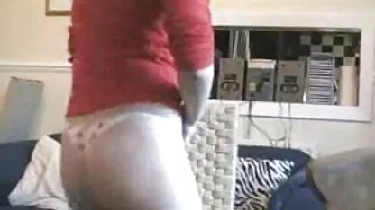 Vruće MILF porno gratis sauna dobiva jebeni mladi šaljivdžija
