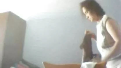 Prsata Chikul grase futute bine dala je dlakavu pičku