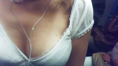 Temeljito jebe brinetu u šuplju thai pornofilm pičku