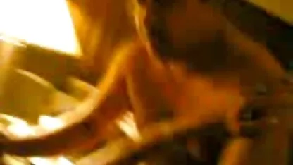 Tri drolje jebe video online porno gratis se jedna s drugom strapon i ručke