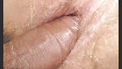 Analni seks s fete cu cur sexi brineta koji završava u pički