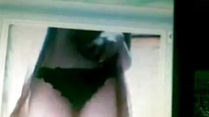 Prekrasan tvrdi seks mlade ruske djevojke. babe care fac dragoste