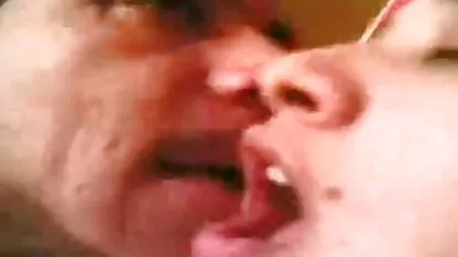 Ruski rastrgani djevojački sex porno film gratis prijatelji teško se pokorio